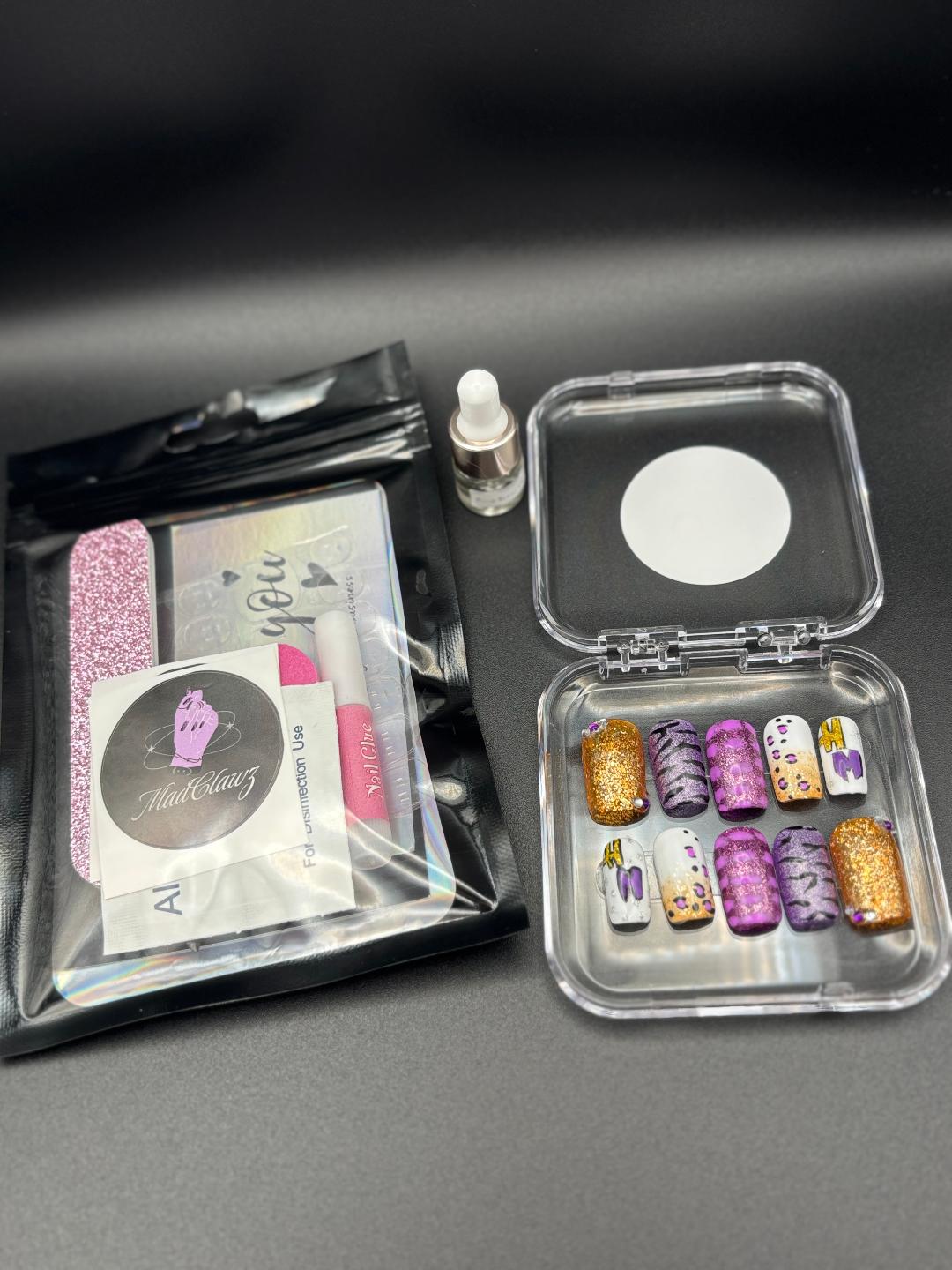 Short-Length Square Hannah Montana Press-On Nail Set (Size Medium)