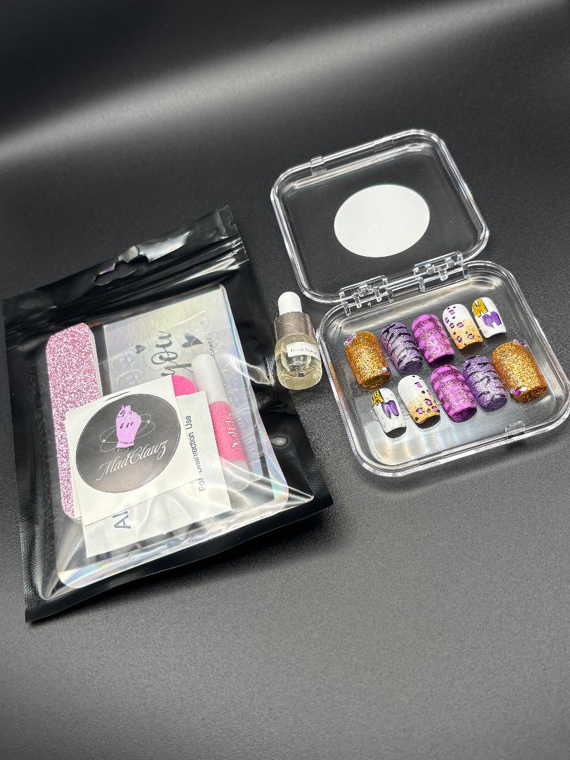 Short-Length Square Hannah Montana Press-On Nail Set (Size Medium)